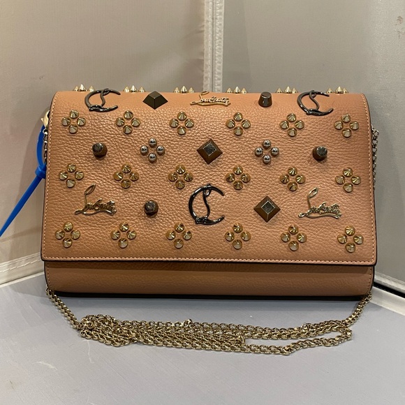 EUC Christian Louboutin Beige Loubinthesky Paloma Clutch Crossbody Purse $1590!